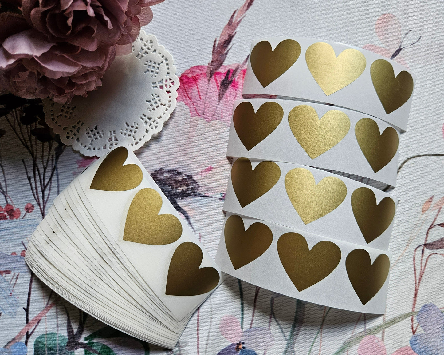 Gold Scratch off Heart sticker - 30mm x 35mm - Scratch to reveal sticker