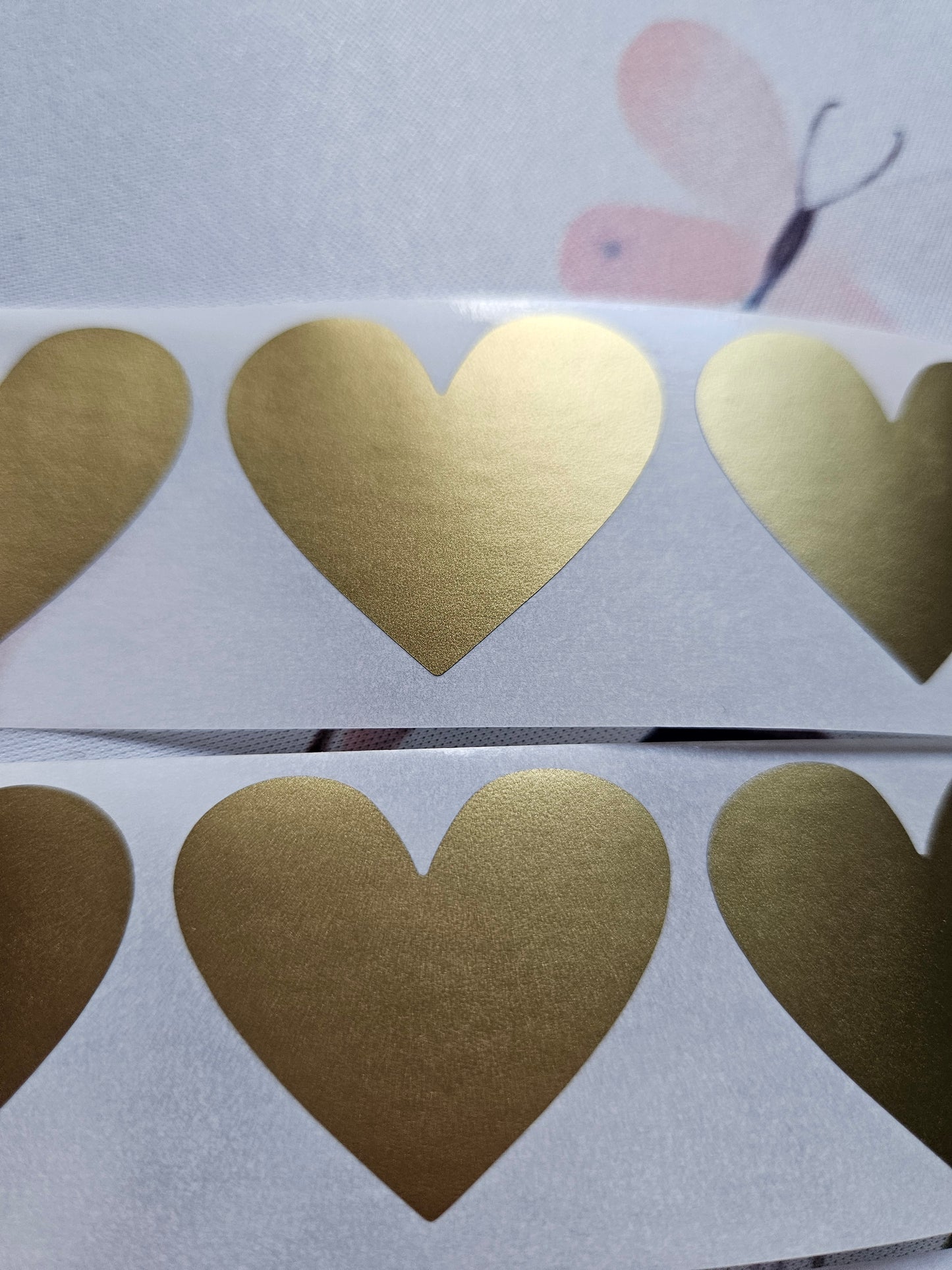 Gold Scratch off Heart sticker - 30mm x 35mm - Scratch to reveal sticker