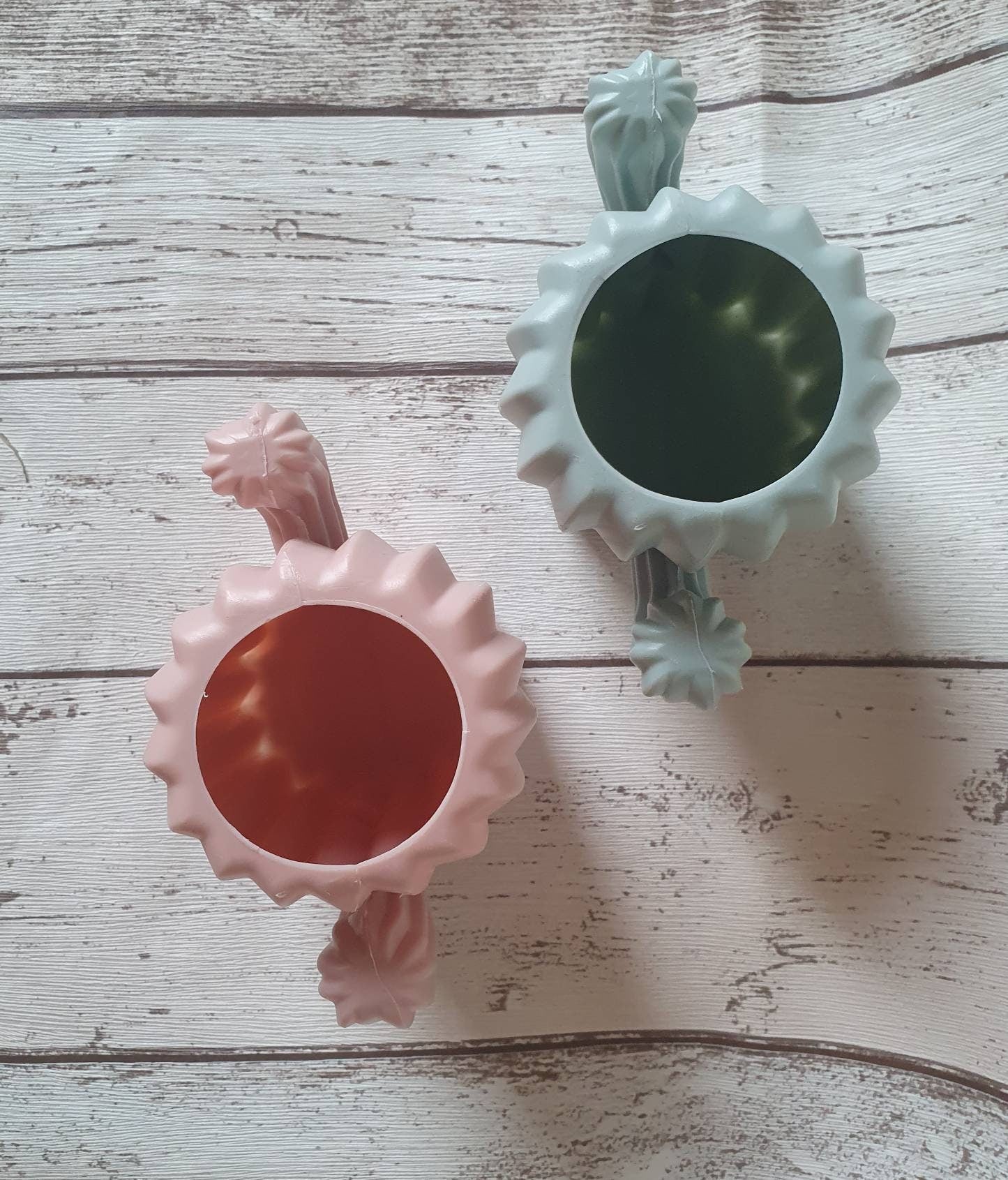 Cute pen pot desk organiser - pink or green